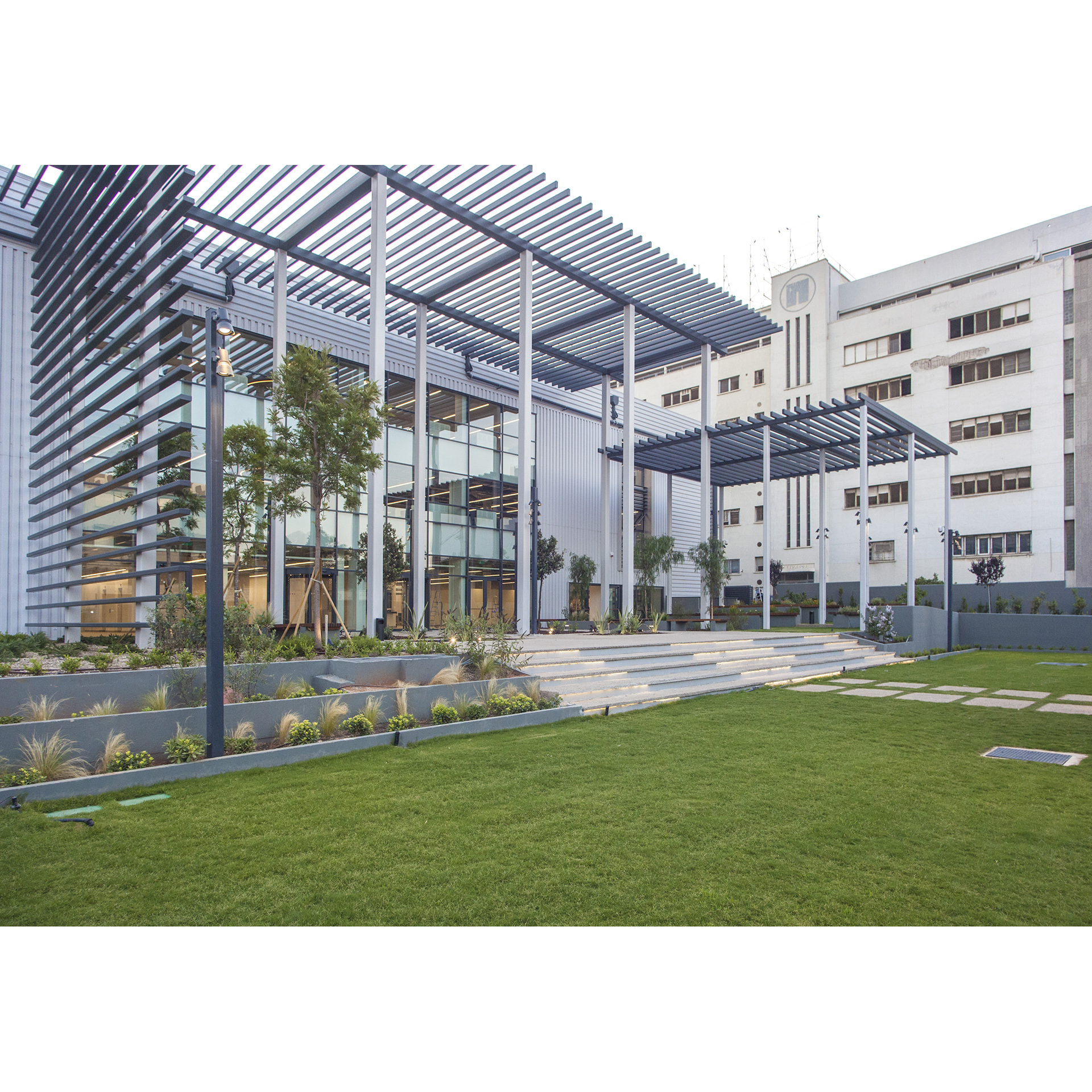 Piraeus Port Plaza 1 image 3